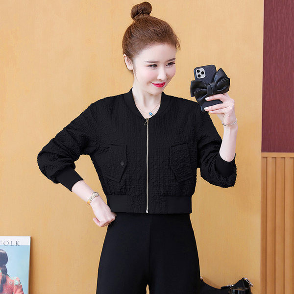 Ženska jesenska jakna - kratka tanka