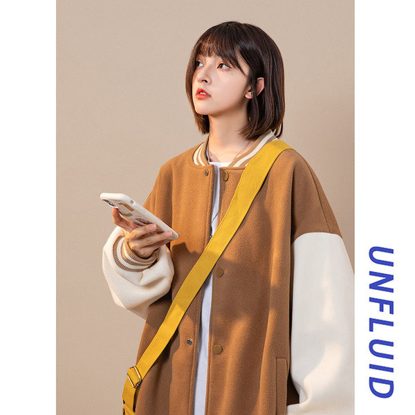 Спорно дамско яке в различни цветове 