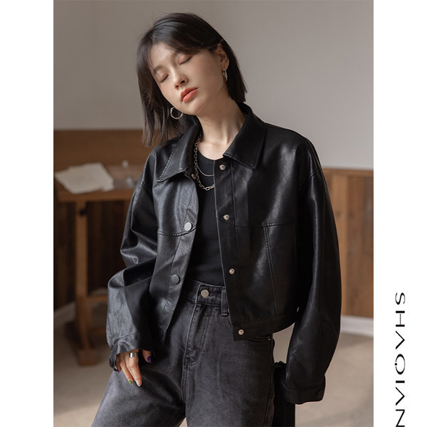 Дамско есенно яке - черно кожено 