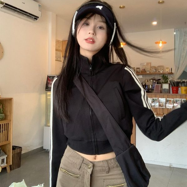 Női alkalmi sportdzseki magas gallérral egy színben