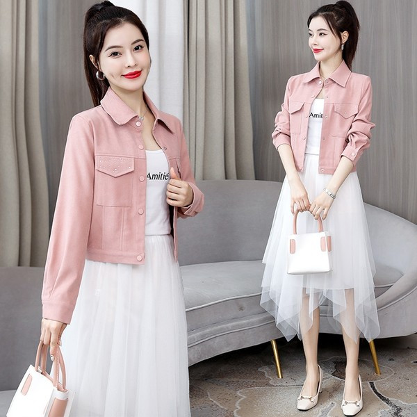 Elegáns rövid farmer női kabát díszkövekkel