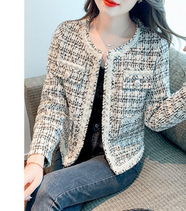 Елегантно дамско яке с U -образна яка в различни цветове 