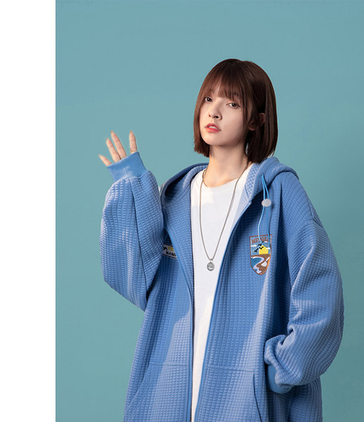 Női kabát különböző színekben