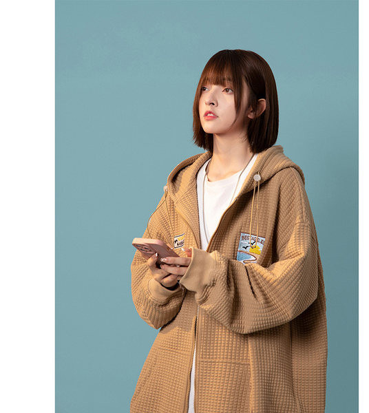 Női kabát különböző színekben