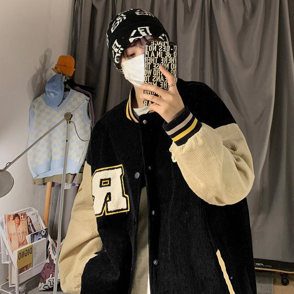 Női őszi kabát gombokkal - sportmodell