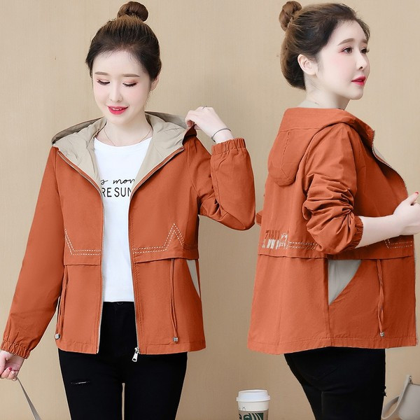 Őszi női kapucnis kabát - tiszta modell