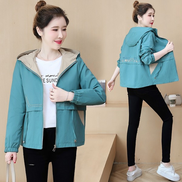 Őszi női kapucnis kabát - tiszta modell