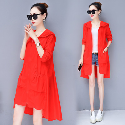 Női napvédő kabát magas kabáttal és nyitott kapucnival