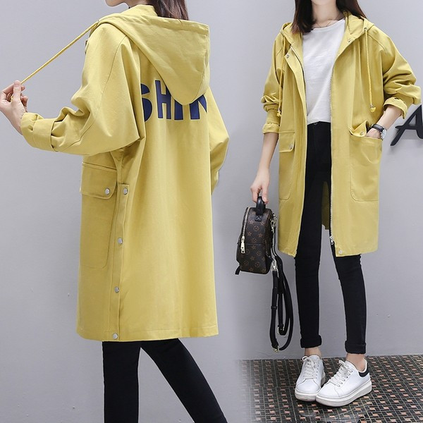 Dugačka ženska jakna s printom i patentnim zatvaračem