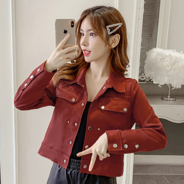 Elegáns női kabát gombokkal, különböző színekben