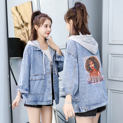 Alkalmi női farmerdzseki kapucnival és cipzárral