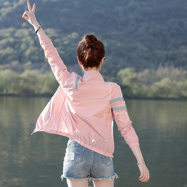 Есенно дамско яке с UV защита - в два цвята