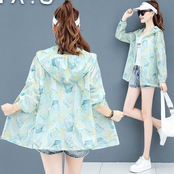 Ženska jesenska jakna s kapuljačom i UV zaštitom