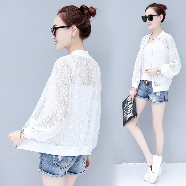 Ежедневно дамско яке без яка с бродерия и цип