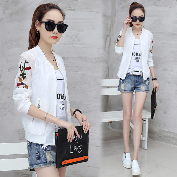 Ежедневно дамско яке без яка с бродерия и цип