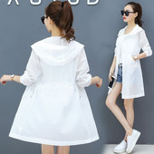 Дамско дълго слънцезащитно яке с качулка в два цвята