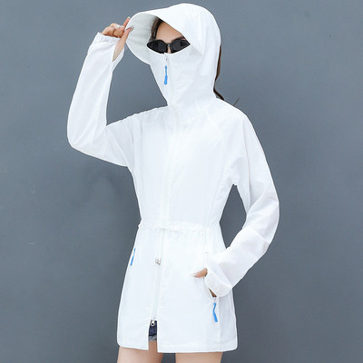 Női napkabát nyakkendővel és zsebbel