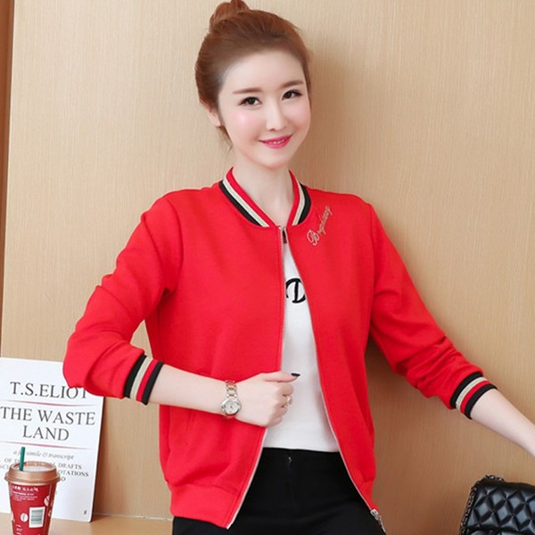 Alkalmi kabát minden évszakhoz mintával