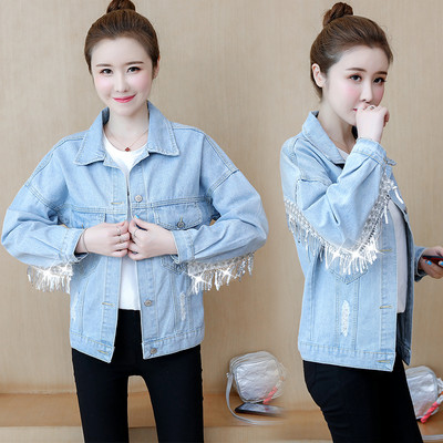 Γυναικείο τζιν μπουφάν με διακοσμητικά λουλούδια