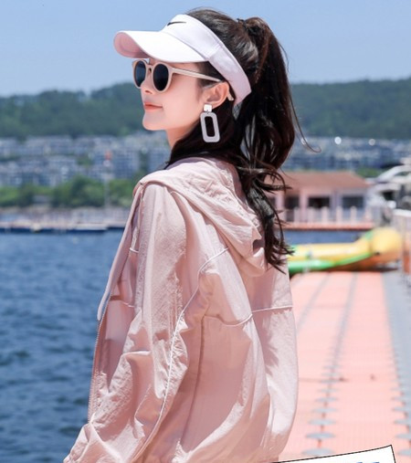 Γυναικείο υπερ-λεπτό αντηλιακό μπουφάν με φερμουάρ με κουκούλα