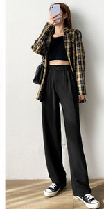 Elegáns női nadrág magas derékkal és zsebbel