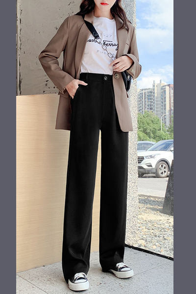 Női nadrág széles szárral, magas derékkal