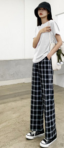 Női fekete-fehér kockás húzózsinóros nadrág