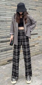 Női fekete-fehér kockás húzózsinóros nadrág