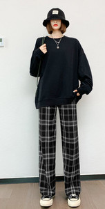 Női fekete-fehér kockás húzózsinóros nadrág