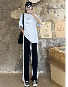 Γυναικείο ψηλόμεσο αθλητικό παντελόνι με γραβάτες