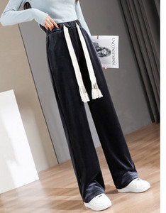 Női sportnadrág nyakkendővel