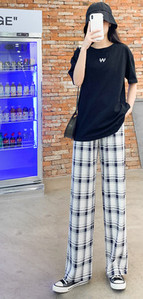 Ženske hlače visokog struka - karirane