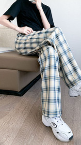 Ženske hlače visokog struka - karirane