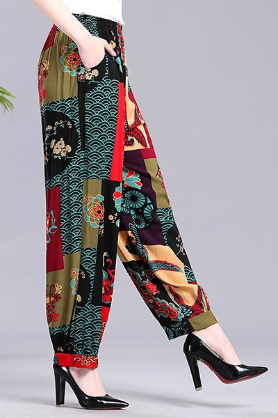 Női alkalmi nadrág dekoratív színben, zsebbel különböző színekben