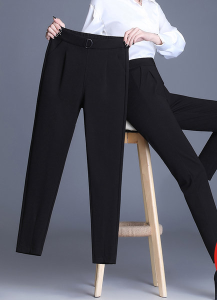 Naiste elegantsed mustad püksid, millel on taskuga dekoratiivne vöö