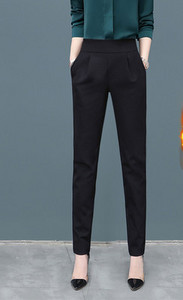 Γυναικείο κομψό παντελόνι με τσέπη και φαρδιά ζώνη