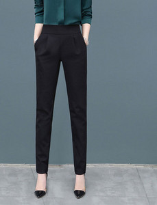 Γυναικείο κομψό παντελόνι με τσέπη και φαρδιά ζώνη