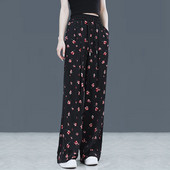 Lezser széles szárú női nadrág dekoratív virágokkal