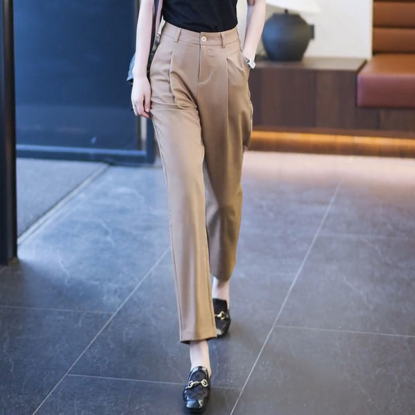 Női nadrág - vékony, egyenes modell