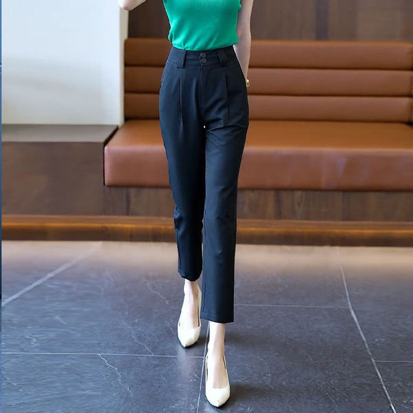 Elegáns női nadrág magas derékkal és zsebbel