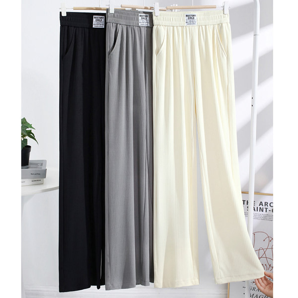 Ženske hlače s džepovima, izrezani model