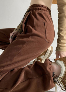 Sportnadrág széles modell a mindennapi élethez