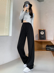 Sportnadrág széles modell a mindennapi élethez