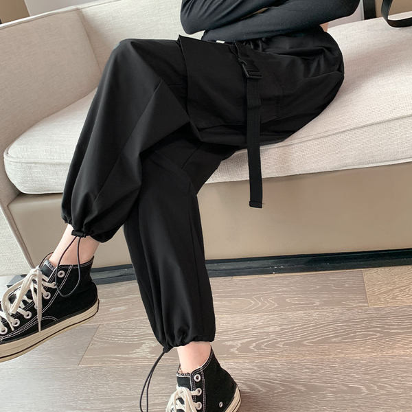 Fekete sportnadrág a mindennapokhoz