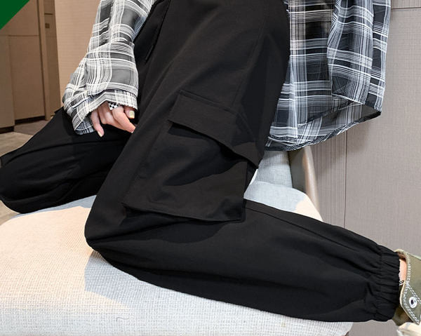 Sieviešu bikses - ar augstu vidukli un kabatu