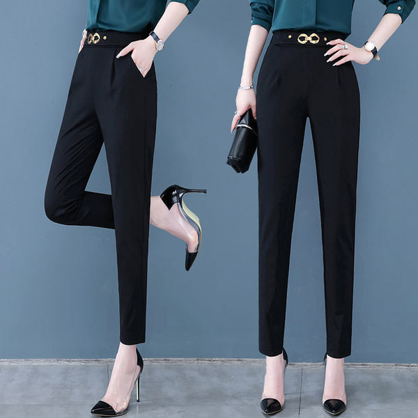 Елегантен дамски панталон с метален  колан