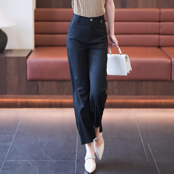 Naiste elegantsed mustad püksid