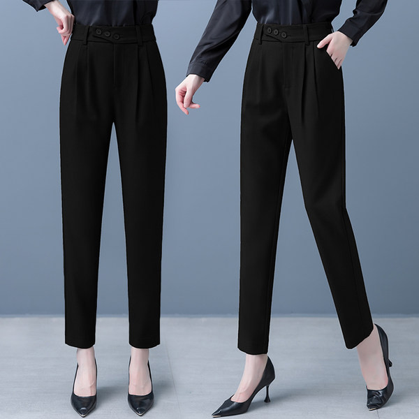 Elegáns női nadrág zsebbel és gombbal