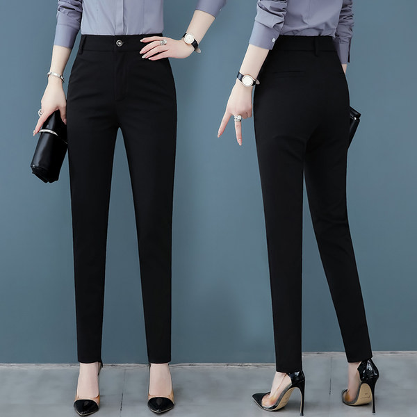 Ежедневен дамски панталон с джоб в черен цвят 