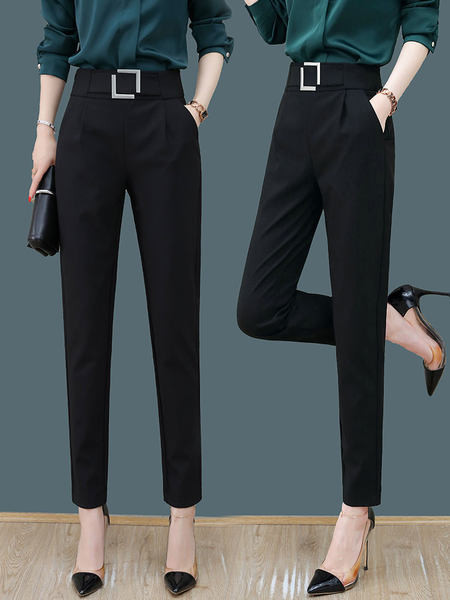 Елегантен дамски панталон с джоб -черен цвят